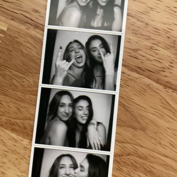 Meet your posher, Desiree 🦋 - Picture 9 of 16